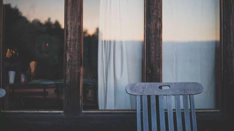 "Tưởng Rằng Thoát Án, Ai Ngờ Mắc Bẫy": Mỹ Miễn Thuế Điện Thoại, Nhưng "Giăng Bẫy" Thuế Bán Dẫn?