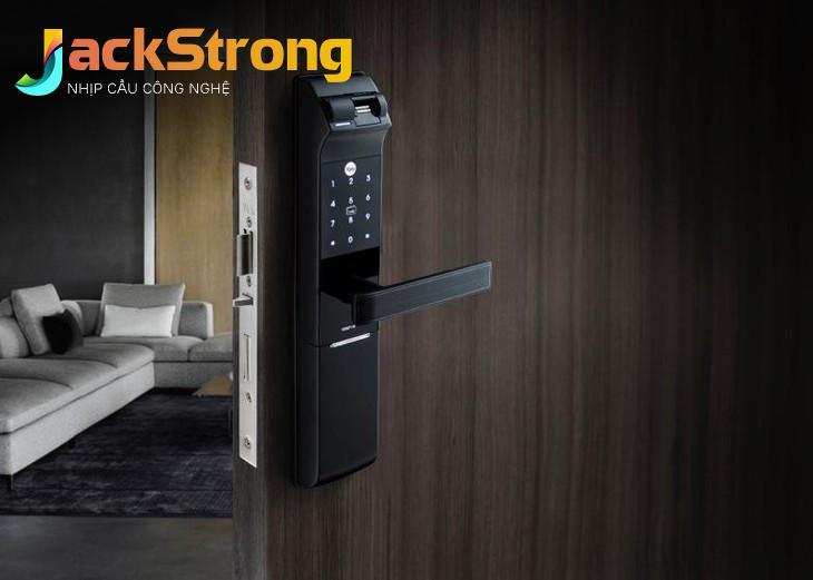 <strong>Kết Luận: Khóa Thông Minh – Giải Pháp An Ninh Hiện Đại Cho Ngôi Nhà Việt</strong>” style=”max-width: 100%; height: auto;”><figcaption style=