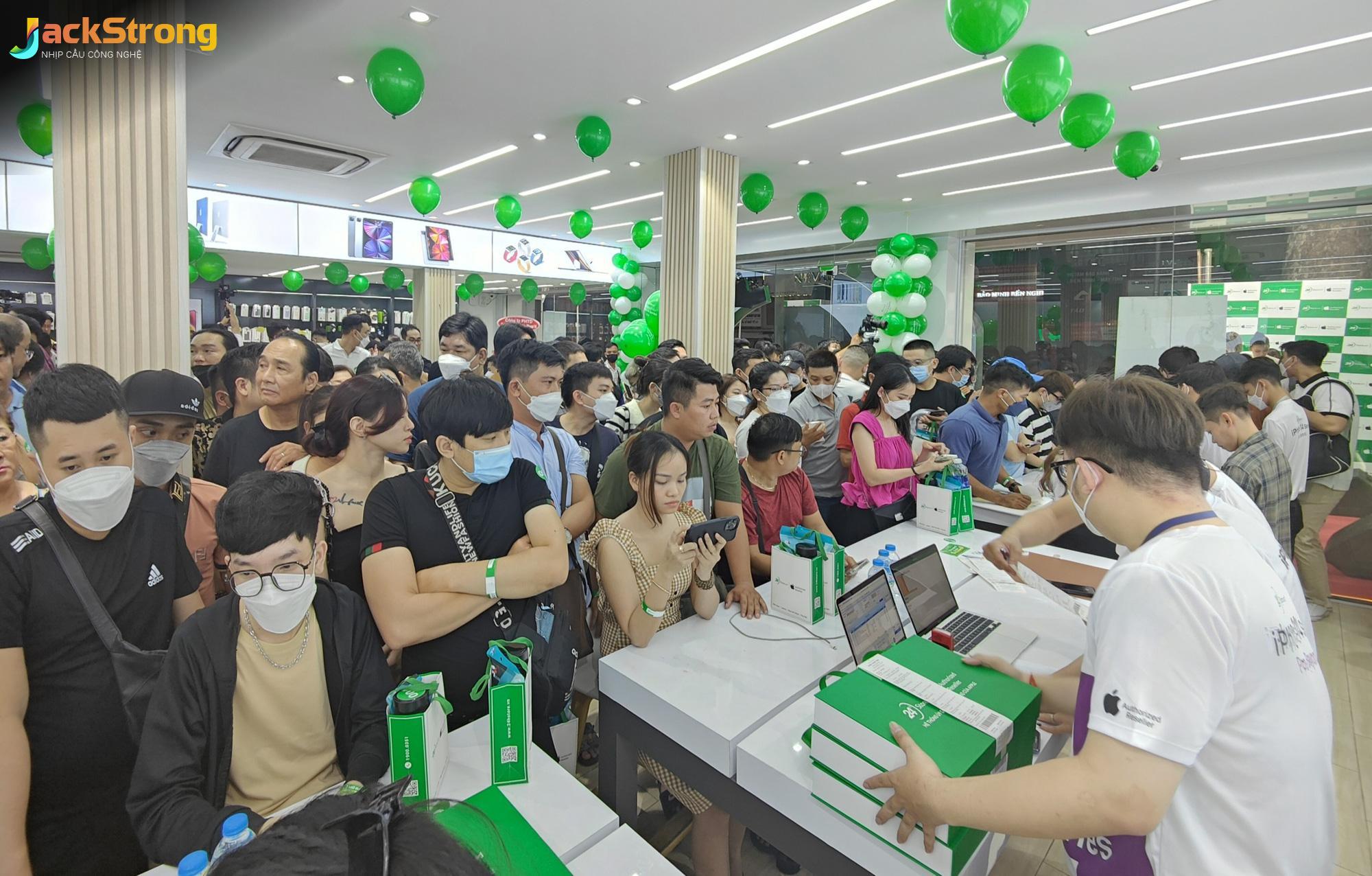 iPhone 15 Khuấy Động Thị Trường Công Nghệ Việt Cuối Năm 2023