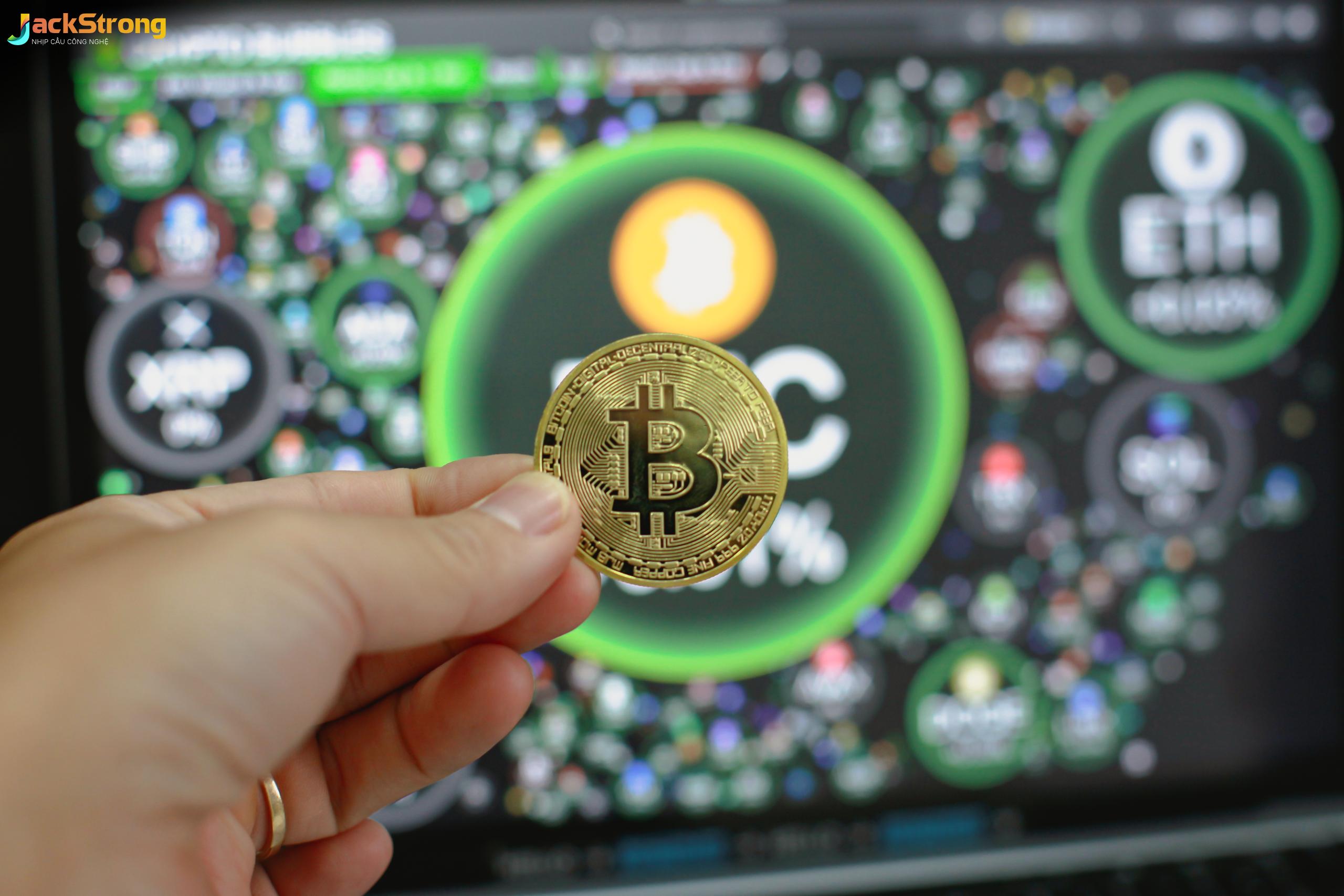 Những Giả Thuyết Khác Về Danh Tính Satoshi Nakamoto