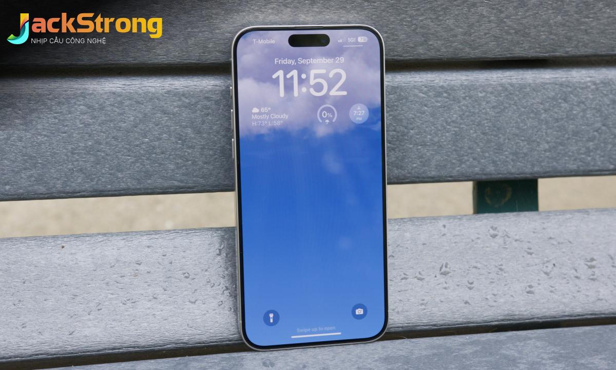 Tiêu Dùng Thông Minh Phụ Kiện iPhone: Bảo Vệ Túi Tiền và Thiết Bị
