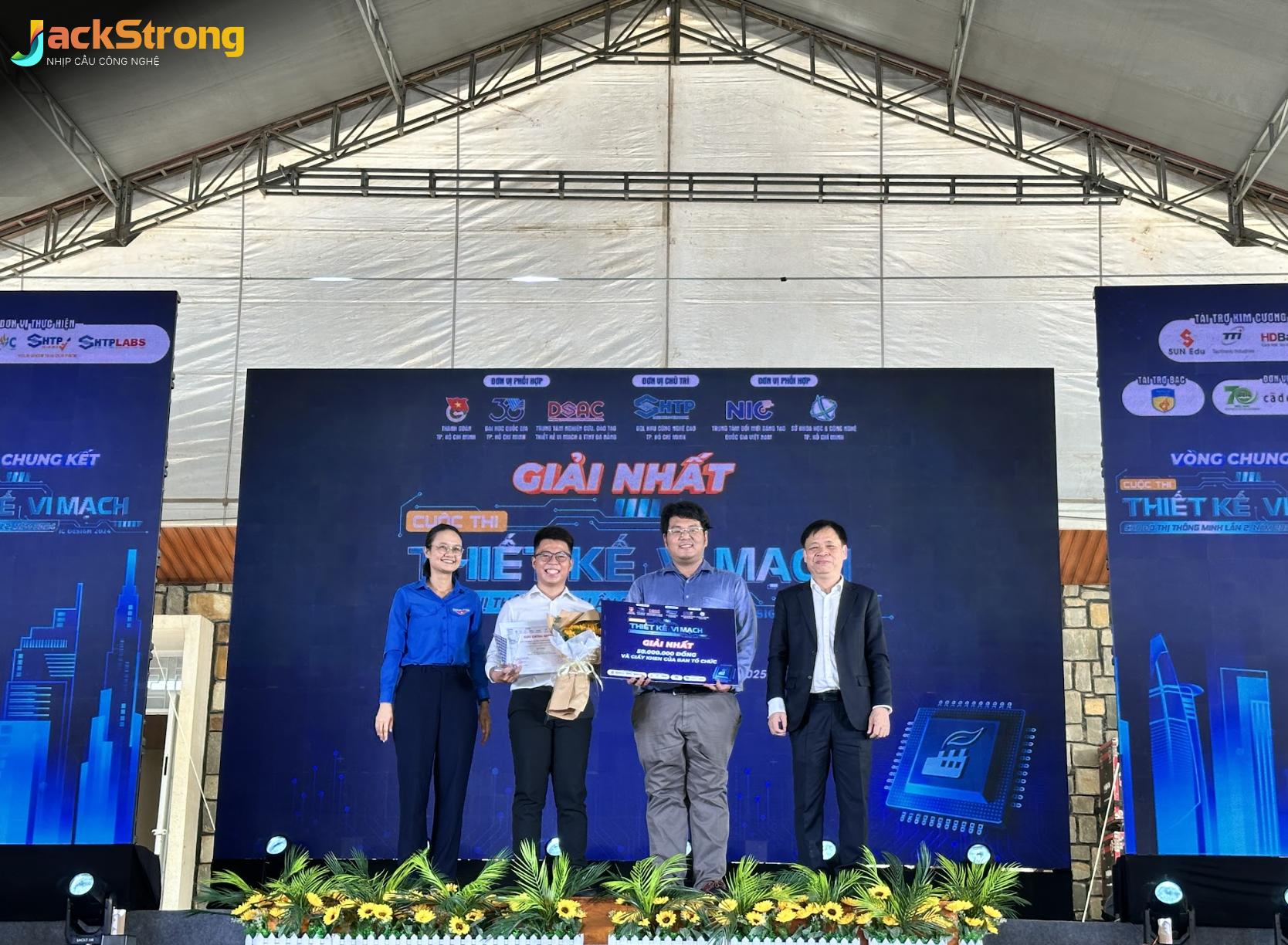 Vinh Danh Những Tài Năng: Chắp Cánh Ước Mơ Cho Thế Hệ Kỹ Sư Tương Lai